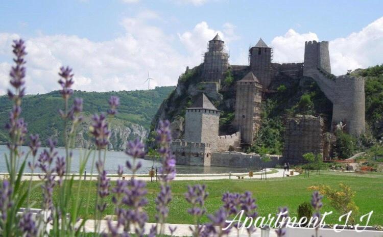 Apartment J.J Požarevac Εξωτερικό φωτογραφία